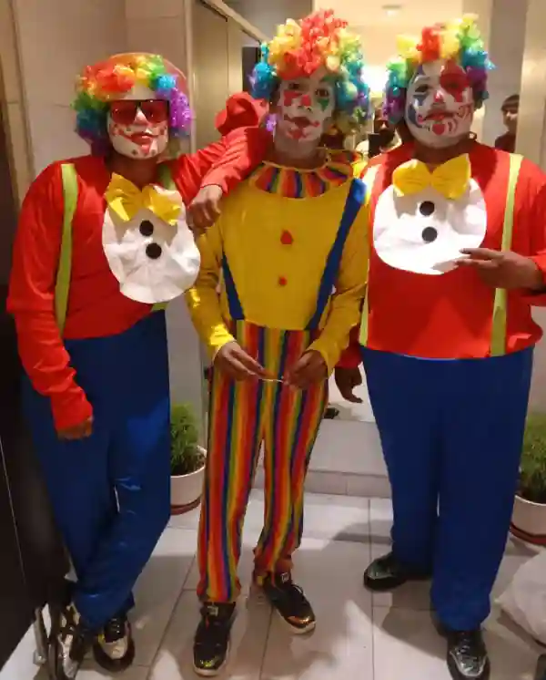 ๐ Hire Professional Clown Artist in Mumbai | Page One Memories