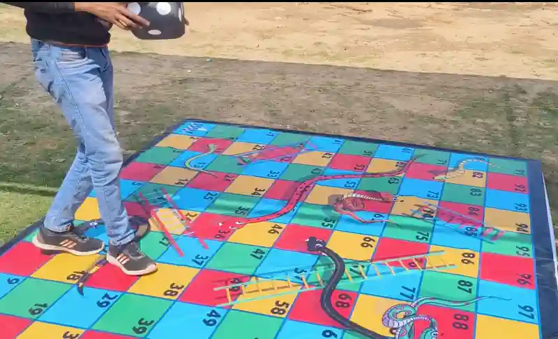 giant snake and ladder game, snake and ladder rental Gurgaon, giant board games for events, kids games rental, Gurgaon event rental