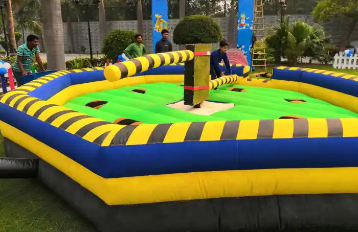 meltdown inflatable game, hire meltdown game Gurgaon, inflatable eliminator, obstacle game rental, fun team-building games India