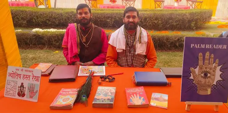 Astrologer & Palmist entertainment service for events in Gurgaon