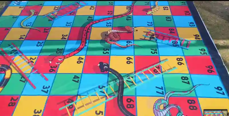 giant snake and ladder game, snake and ladder rental Gurgaon, giant board games for events, kids games rental, Gurgaon event rental
