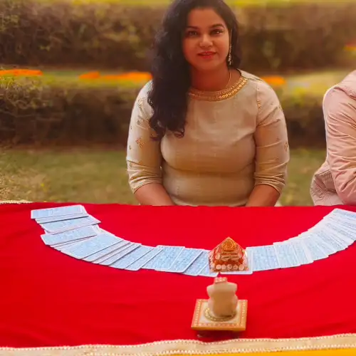 Tarot Card Reader entertainment service for events in Gurgaon