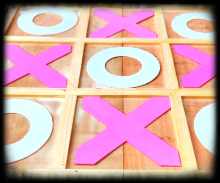 Tic Tac Toe Game Rentals in Gurgaon | Fun Multiplayer Games with Page One Memories